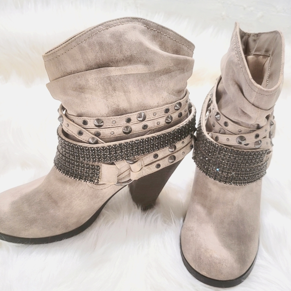 Heeled boots with Rhinestones size 7.5